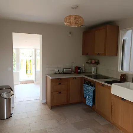 Maison Avec Jardin, Centre Et à Pieds *