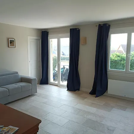 Villa Maison Avec Jardin, Centre Et A Pieds *