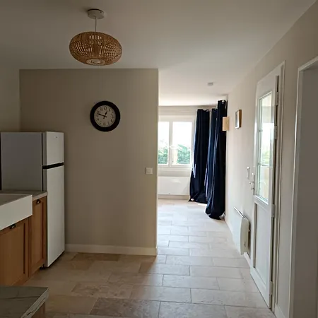 Βίλα Maison Avec Jardin, Centre Et A Pieds