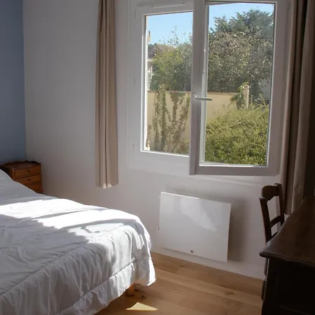Villa Maison Avec Jardin, Centre Et A Pieds