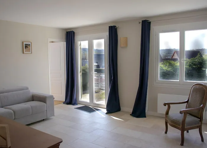 Maison Avec Jardin, Centre Et à Pieds Villa