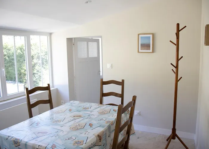 Villa Maison Avec Jardin, Centre Et à Pieds *